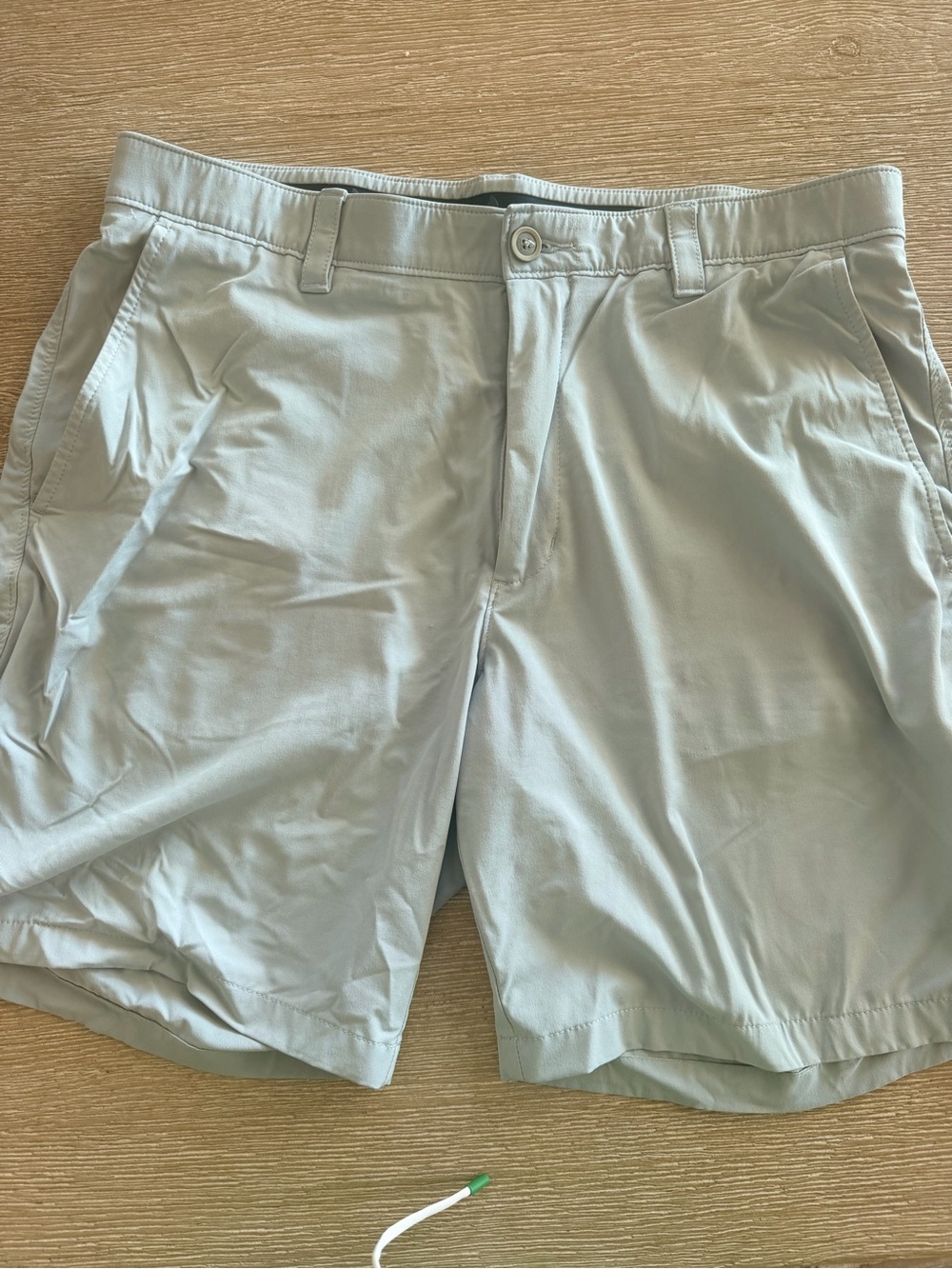 Southern Tide brrr-die 8" Performance Short